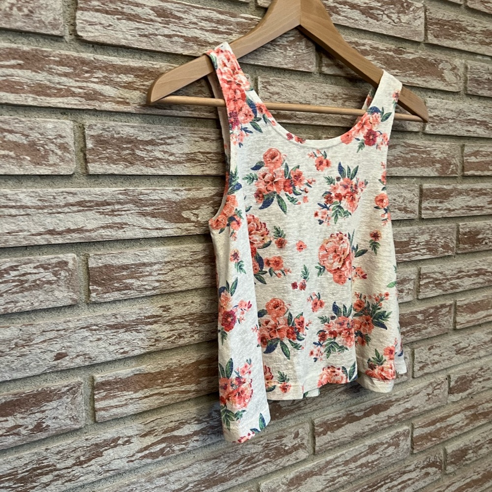 Mudd Floral Cropped Top